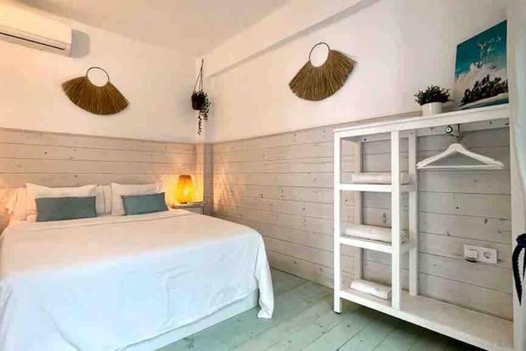 New Cozy Beach Apartment, Wifi Валенсия Екстериор снимка