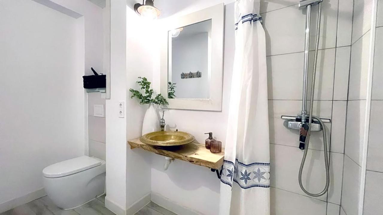 New Cozy Beach Apartment, Wifi Валенсия Екстериор снимка